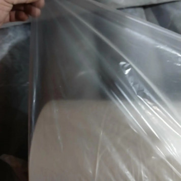 Плівка 30 мкм 1,2 м*1000 м біла для мульчування баштанних культур-2