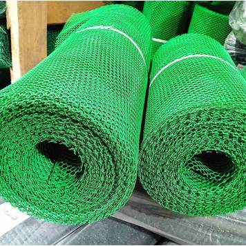 Сітка пластикова 6×8 мм 1.5×30 м садова зелена Сота – універсальний захист для грядок і рослин-4