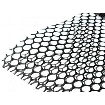 Сітка пластикова 6×8 мм 2×30 м чорна Сота — ефективний захист від кротів-3