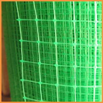 Садова пластикова зелена сітка 12х14 мм для паркану та захисту рослин-2